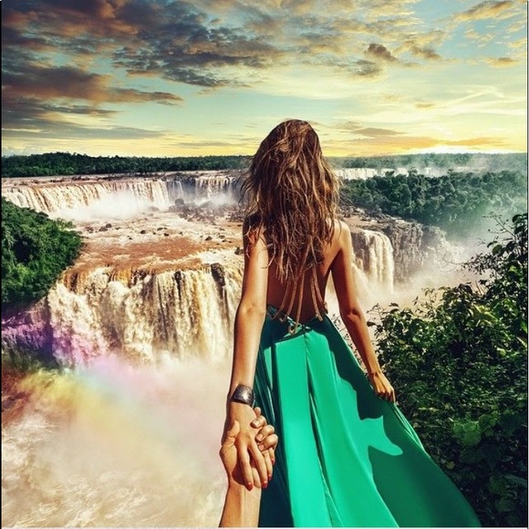 MAJOR CLOSET CLEAR OUT BACK-TO-SCHOOL SALE!!!! - Picture 2 of 4